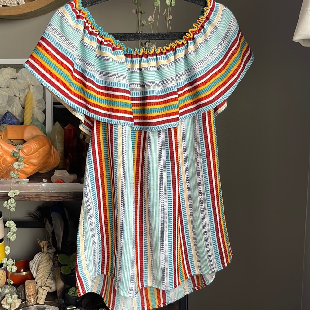Monteau brand ladies flowy top size smal